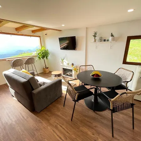 Hébergement de vacances Lunela Estate With Sauna Cerklje na Gorenjskem