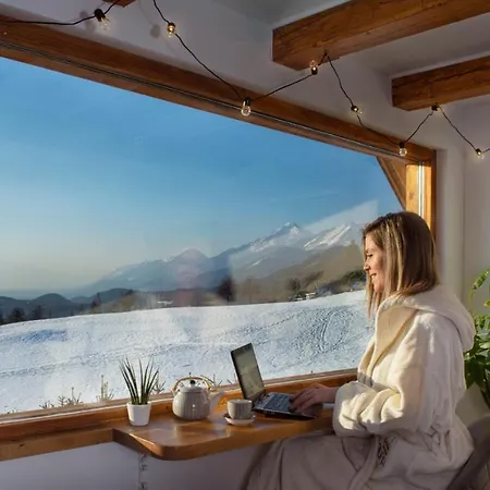 Lunela Estate With Sauna Nyaraló Cerklje na Gorenjskem