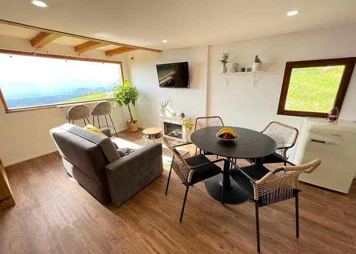 Vakantiehuis Lunela Estate With Sauna Cerklje na Gorenjskem